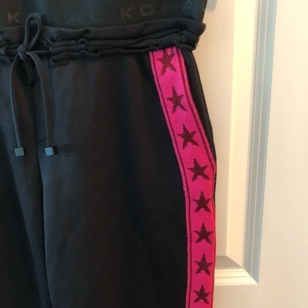 Koral black pink